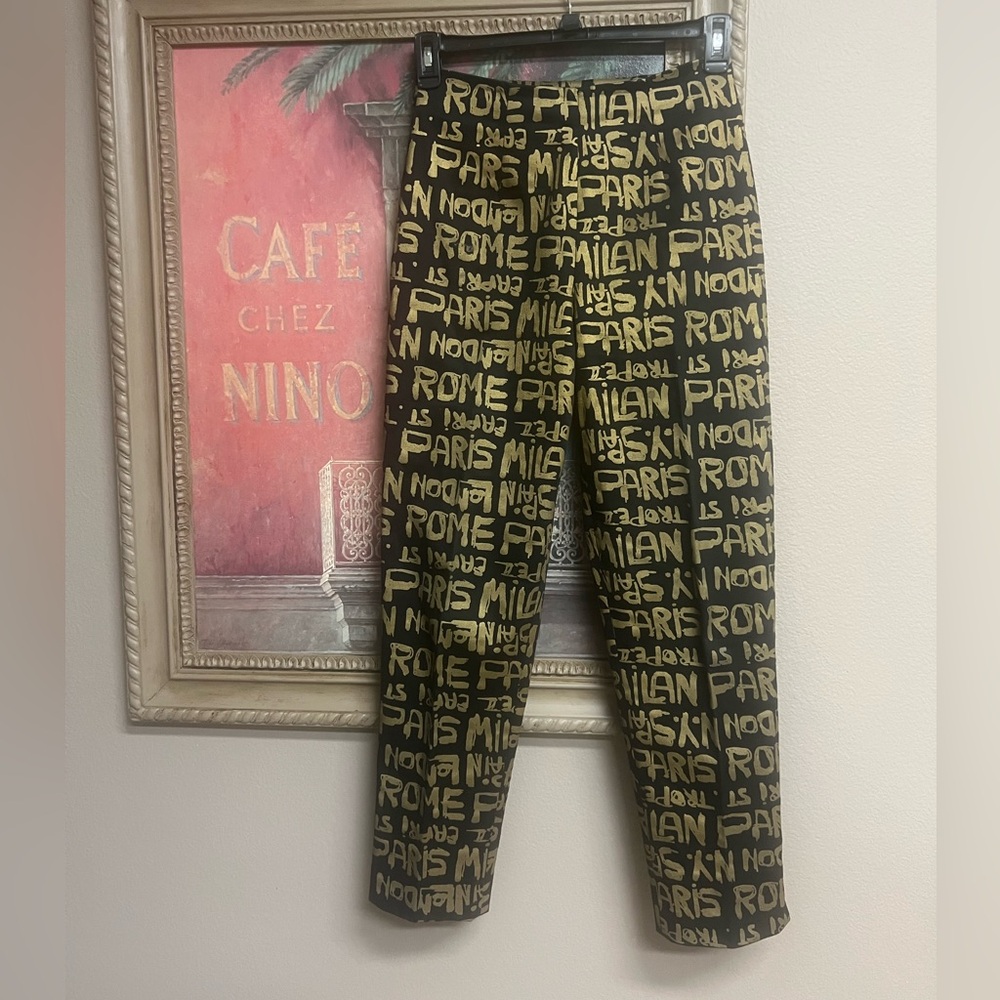 Eric Casual Graphic Black and Gold Woman’s Pants